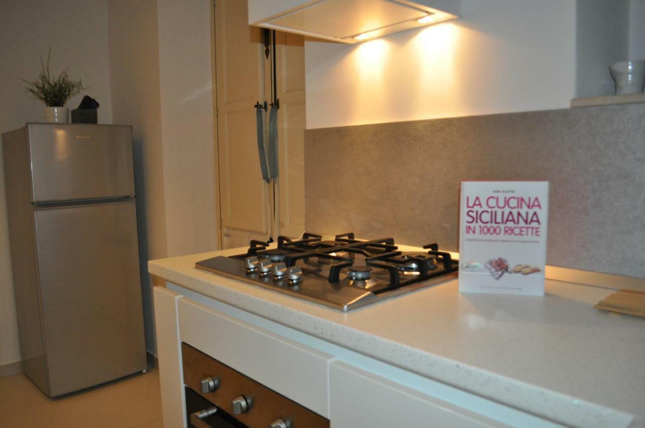 Mega House Apartment Catania Ngoại thất bức ảnh